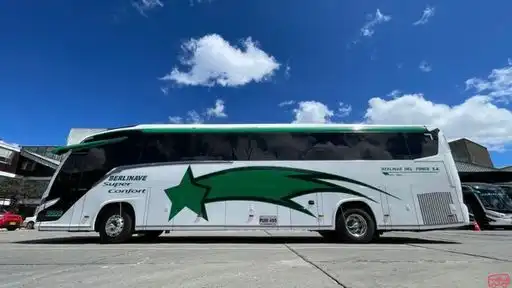 Berlinas del Fonce Bus-Front Image