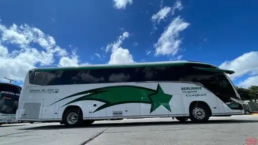 Berlinas del Fonce Bus-Front Image