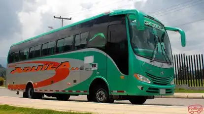Flota Aguila Bus-Side Image
