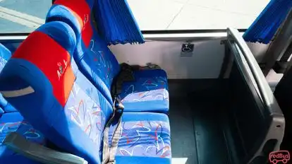 Lineas del Valle Bus-Seats Image