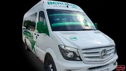 Berlitur Bus-Front Image