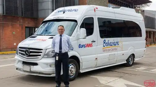 Expreso Bolivariano Bus-Front Image