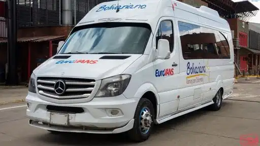 Expreso Bolivariano Bus-Front Image