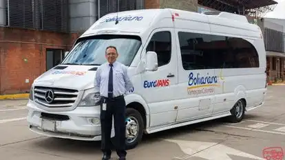 Expreso Bolivariano Bus-Front Image