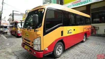 Xtrans Bus-Front Image