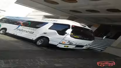 Banyu Biru Bus-Front Image