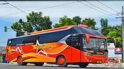 Sugeng Rahayu Bus-Front Image