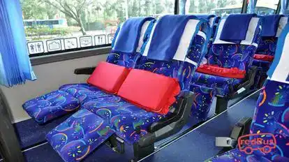 Wisata Komodo Bus-Seats Image