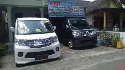 Megantara Travel Bus-Front Image