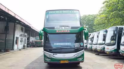 KARINA Bus-Front Image