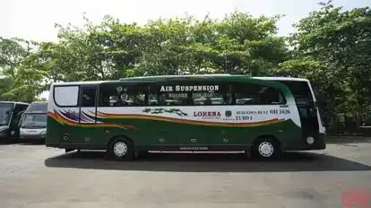 KARINA Bus-Side Image