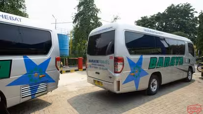 Baraya Travel Bus-Side Image