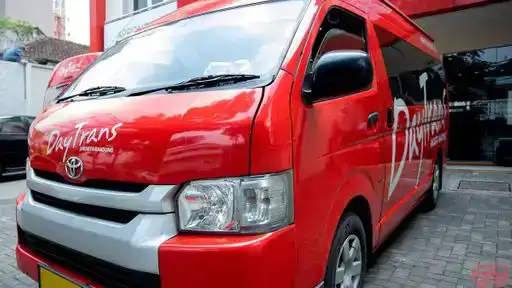 Daytrans Bus-Front Image