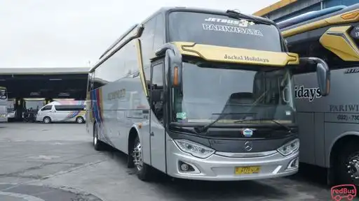 Jackal Holidays Bus-Front Image