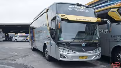 Jackal Holidays Bus-Front Image