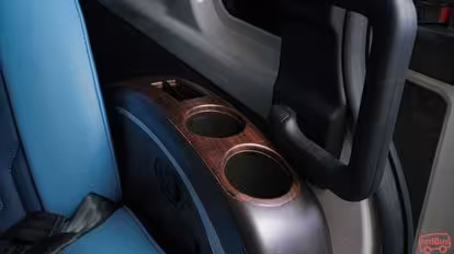 Jackal Holidays Bus-Amenities Image