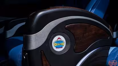 Jackal Holidays Bus-Amenities Image