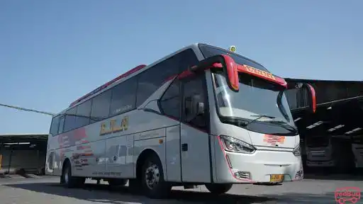 Eka Bus-Front Image