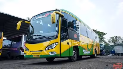 Sari Indah Bus-Front Image