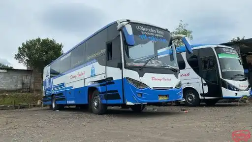 Dieng Indah Bus-Front Image