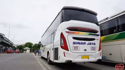 Sinar Jaya Shuttle Bus-Side Image