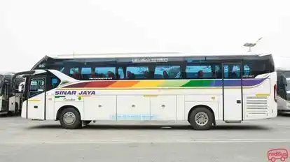 Sinar Jaya Bus-Side Image