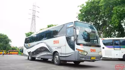 Sinar Jaya Shuttle Bus-Side Image