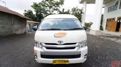 Satelqu Bus-Front Image