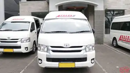 Aragon Shuttle Bus-Front Image