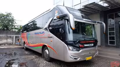 Terang Fajar Bus-Front Image
