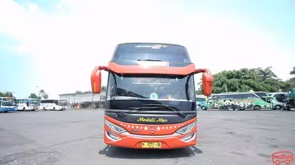 Medali Mas Bus-Front Image