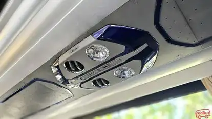 Wisata Komodo Bus-Amenities Image