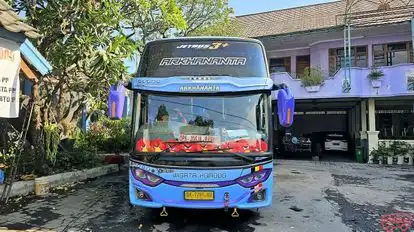 Wisata Komodo Bus-Front Image