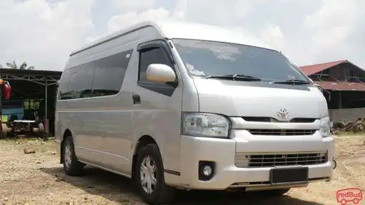 Banyuwangi Travel Bus-Front Image