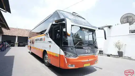 Harapan Jaya Bus-Front Image