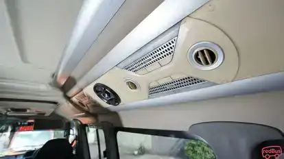Alloy Executive Bus-Amenities Image