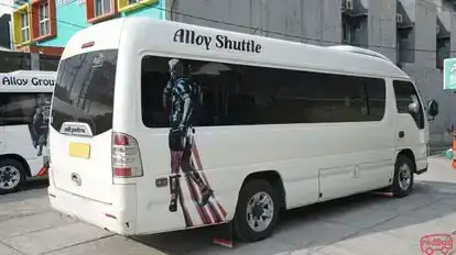 Alloy Executive Bus-Side Image
