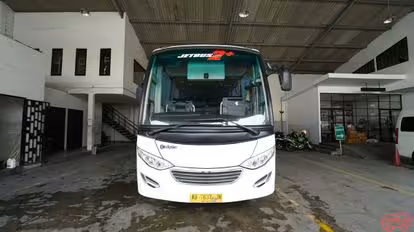 Joglosemar Bus-Front Image