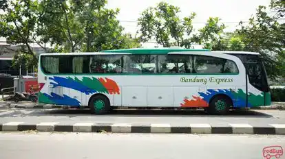 Bandung Express Bus-Side Image