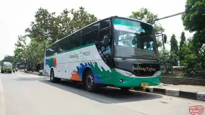 Bandung Express Bus-Front Image