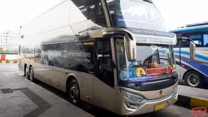 Putera Mulya Bus-Front Image