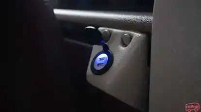 Putera Mulya Bus-Amenities Image