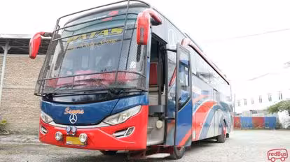 Sanura Bus-Front Image