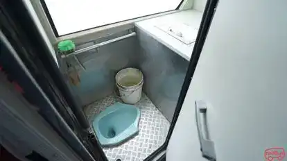 PO Santoso Bus-Amenities Image