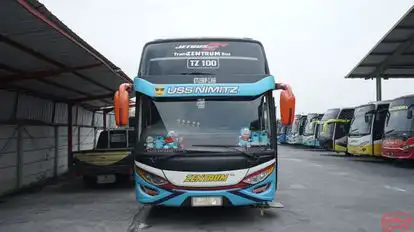 Zentrum MK Bus-Front Image