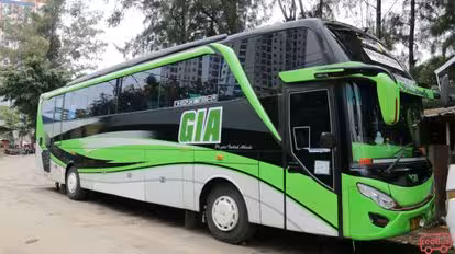 Giri Indah Bus-Side Image