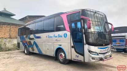 Batang pane baru Bus-Front Image