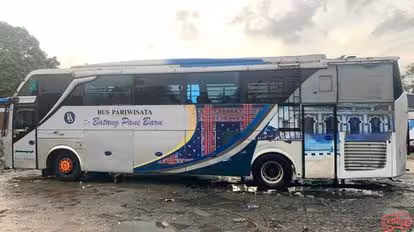 Batang pane baru Bus-Side Image