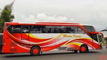 PO. Madu Kismo Bus-Front Image