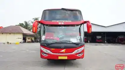 Agramas Bus-Front Image